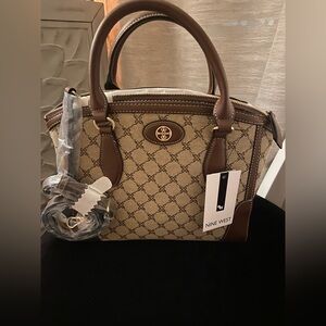 Nine West Brand New ladies 👜 handbag, color light brown,